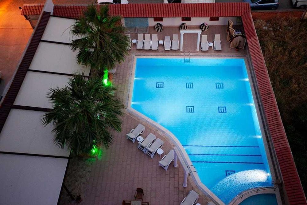 Duqqan Deluxe Hotel Kusadasi Exterior photo